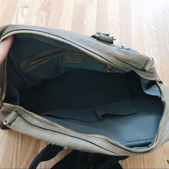 Tan and Black Purse - Picture 7 of 7